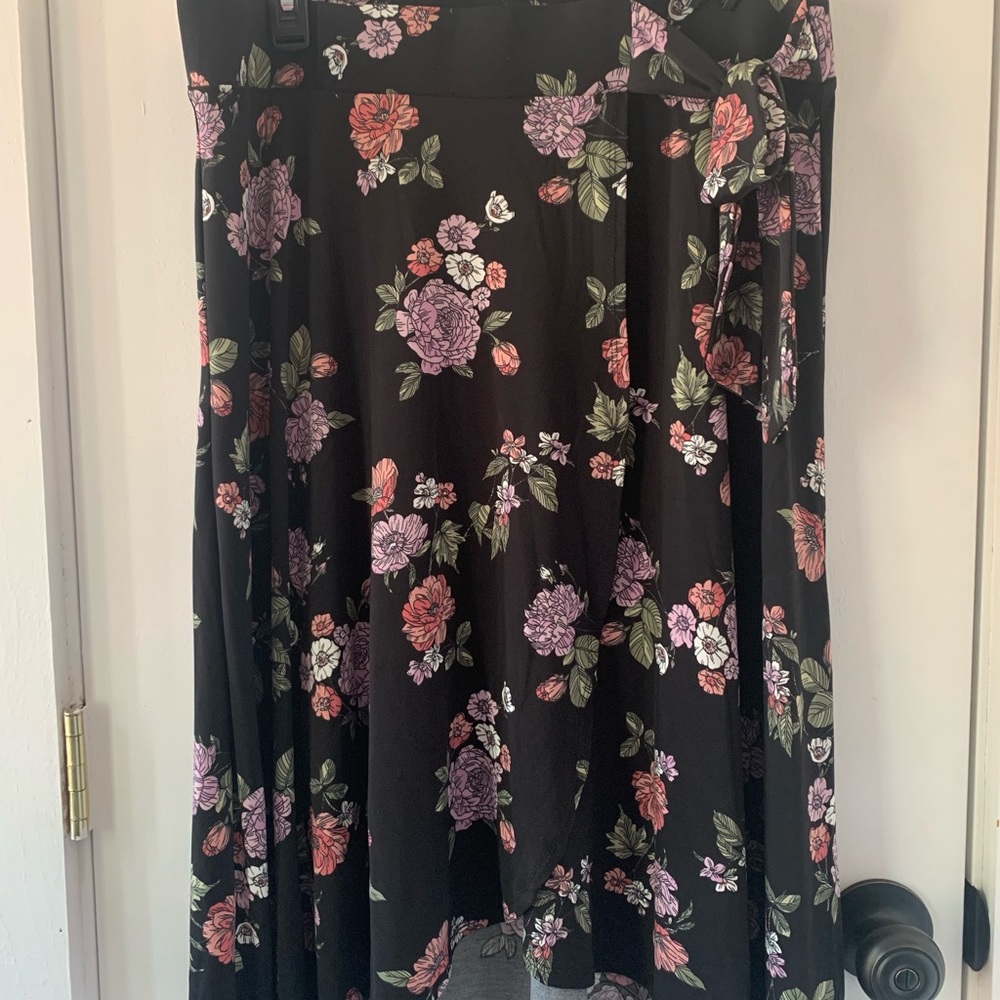Torrid Floral Knit Wrap Skirt 🌺